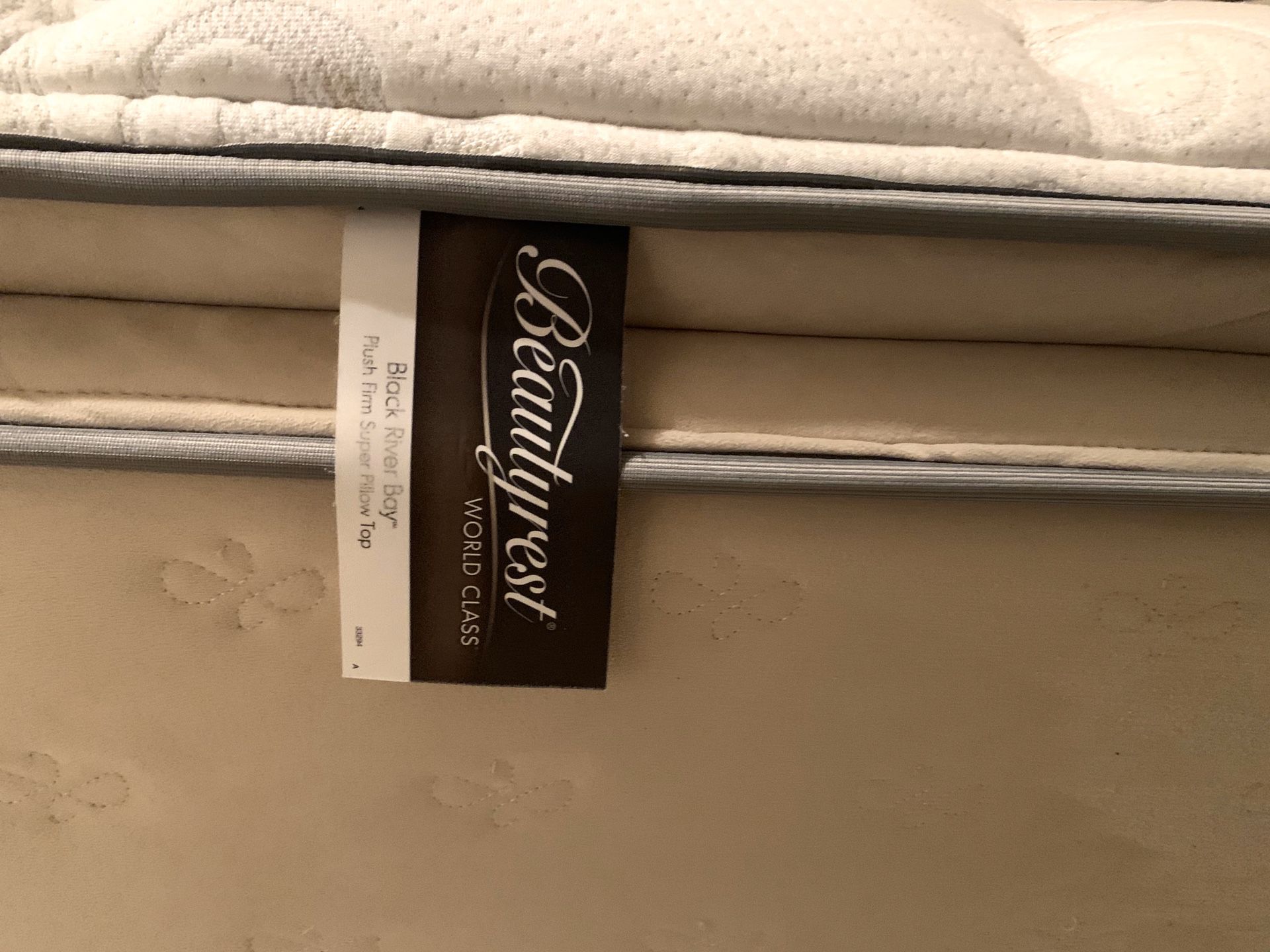 Simmons Full size mattress set with bed frame - Can Deliver