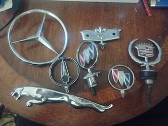 Hood ornament & emblems
