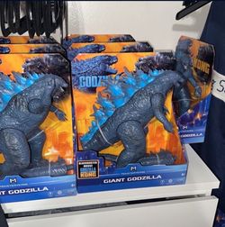 Godzilla vs Kong 11" Giant Godzilla Figure, Multi, (35560E4-04)