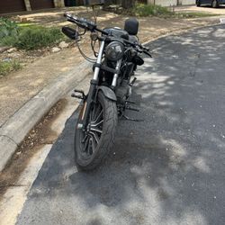 Harley Davidson Sportster Iron 883
