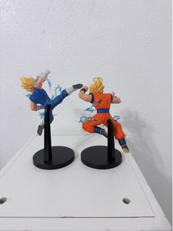 Goku & Vegeta SSJ2 Figure