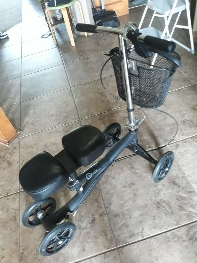 Knee Scooter
