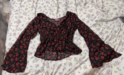 Francesca's Collections Black Floral Peplum Long-Sleeve Top
