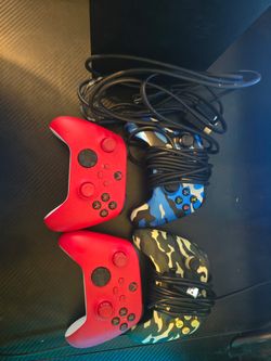Xbox serie X 4 controllers and games $400 for All