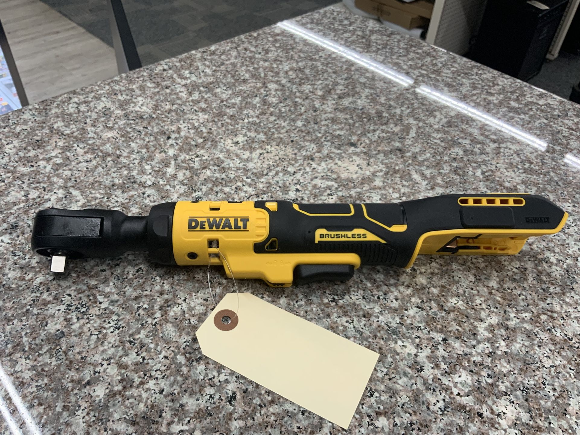 Dewalt Brushless 20v, Atomic Compact Series, 3/8” Ratchet
