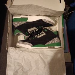 Jordan Pine Green 3s