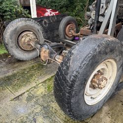 Dana60 Chevy Axle 8 Lug 500$ obo