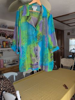 Women's Shear Blouse