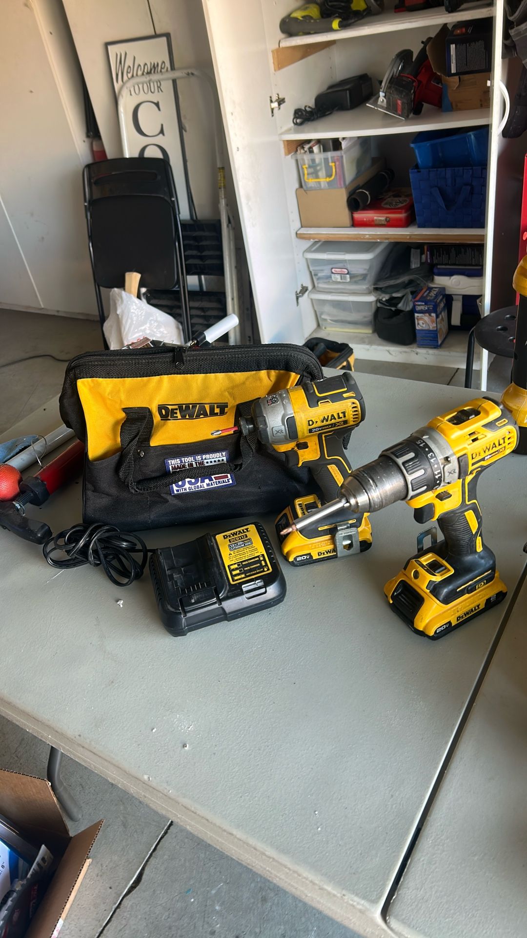 20 V Dewalt Impact And Drill Set