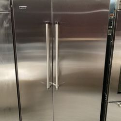 VIKING 48” BUILT IN REFRIGERATOR 