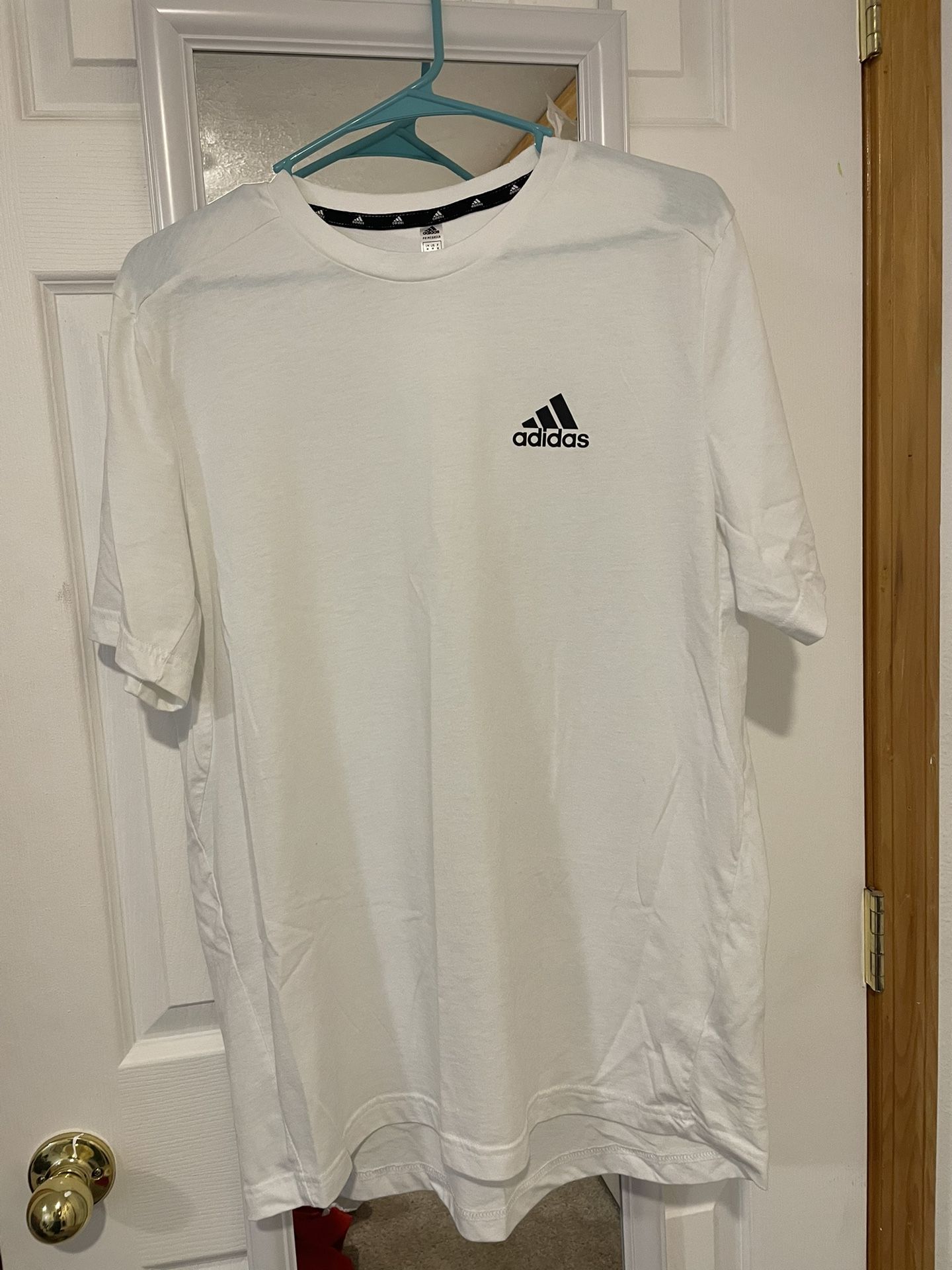 Adidas T-Shirt