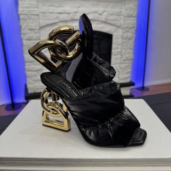 Dolce & Gabanna Down Padded Mules with Size (9)39. Retail $1,045. Heel 3.5in high. Amazing condition! Flawless Gold hardware.