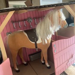 Horse And Stable Play set