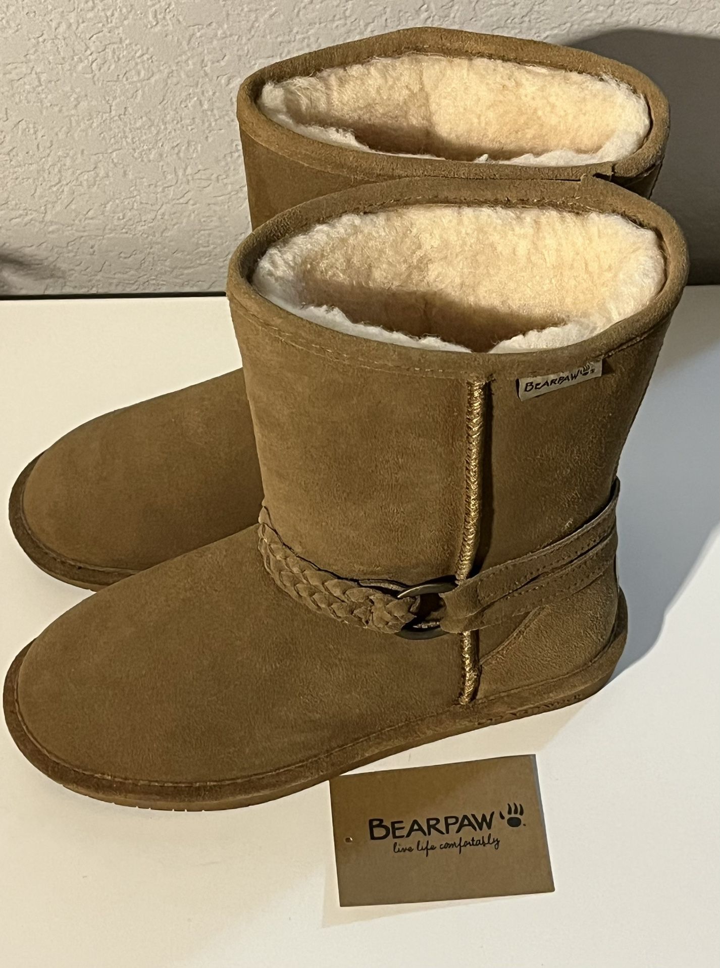 BEARPAW Boots Size 8