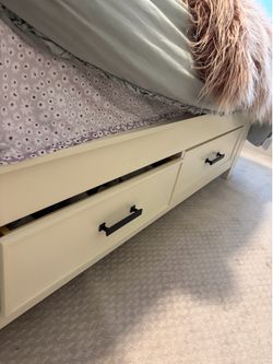 Bed and matching dresser