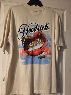 Womans Hoodrich shirt