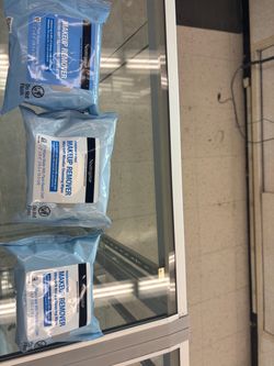 Neutrogena Makeup Remover Cleansing Wipes – 3 Packs