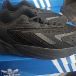 Ozelia Adidas 