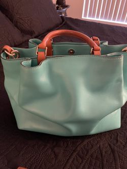 Large Dooney & Bourke Barlow OBO Make Offer