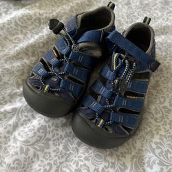 Keen Size 11 C Kids Sandals 🩴 