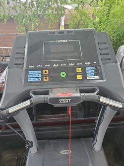 Cybex 750T .Professional treadmill