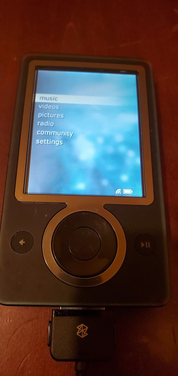 Microsoft Zune 30 Black (30 GB) Digital Media Player for Sale in Los