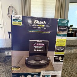 Shark 2 in 1 Robot Vacuum and Mop