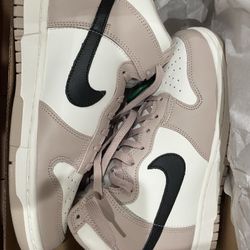 New Nike Dunk