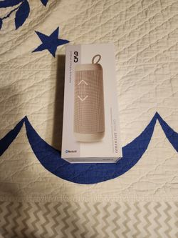   New WIRELESS PORTABLE SPEAKER 