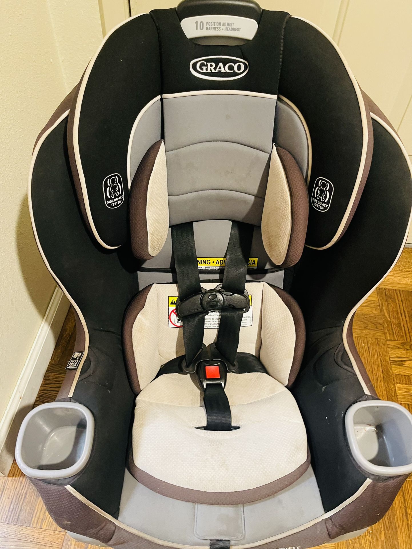 Graco Extend2Fit 2-In-1 Convertible Car Seat