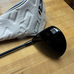TaylorMade Qi10LS - 9.0 Degree Adjustable Driver