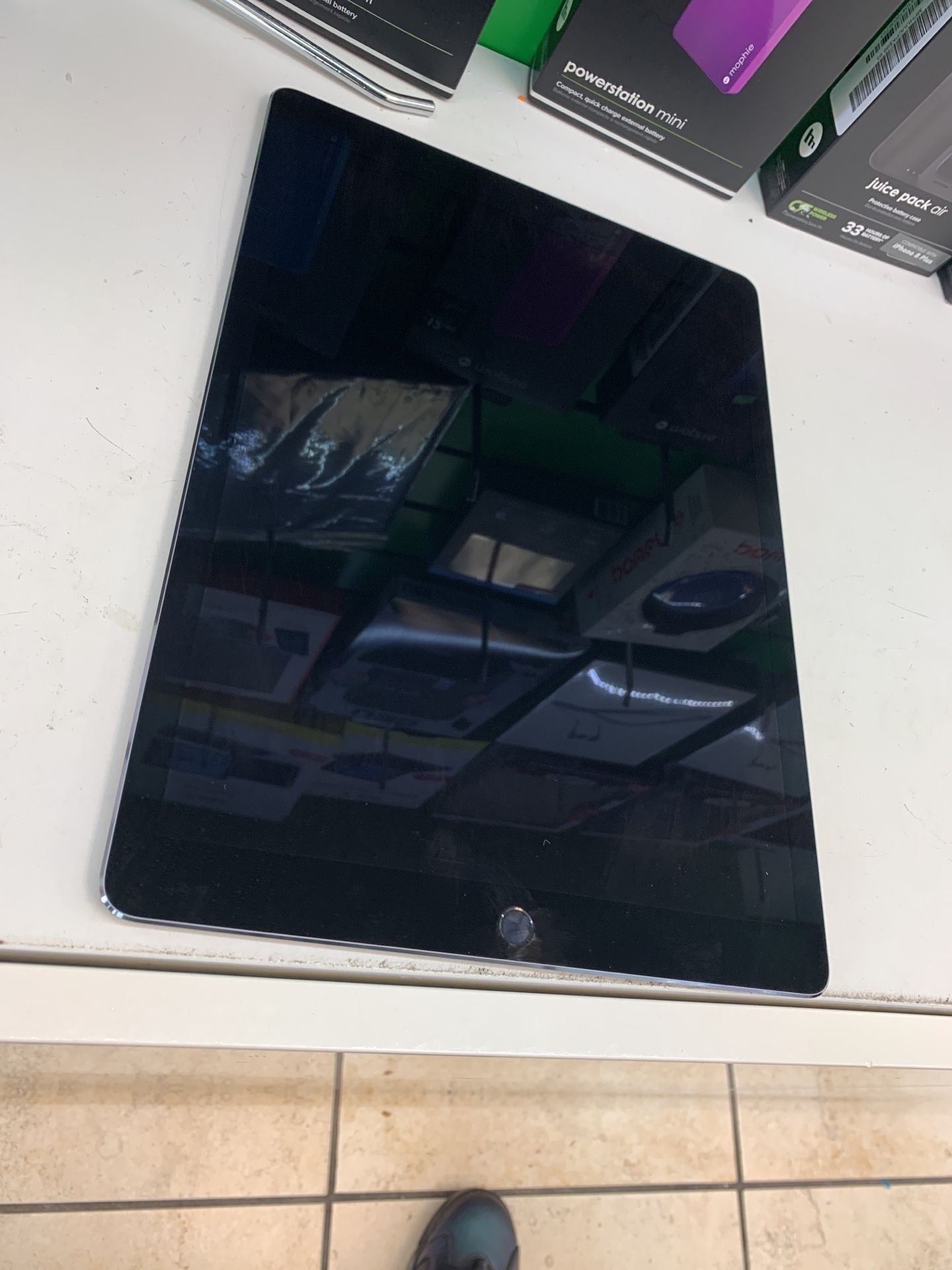 IPAD PRO 12.9 inch (Black Friday sale)