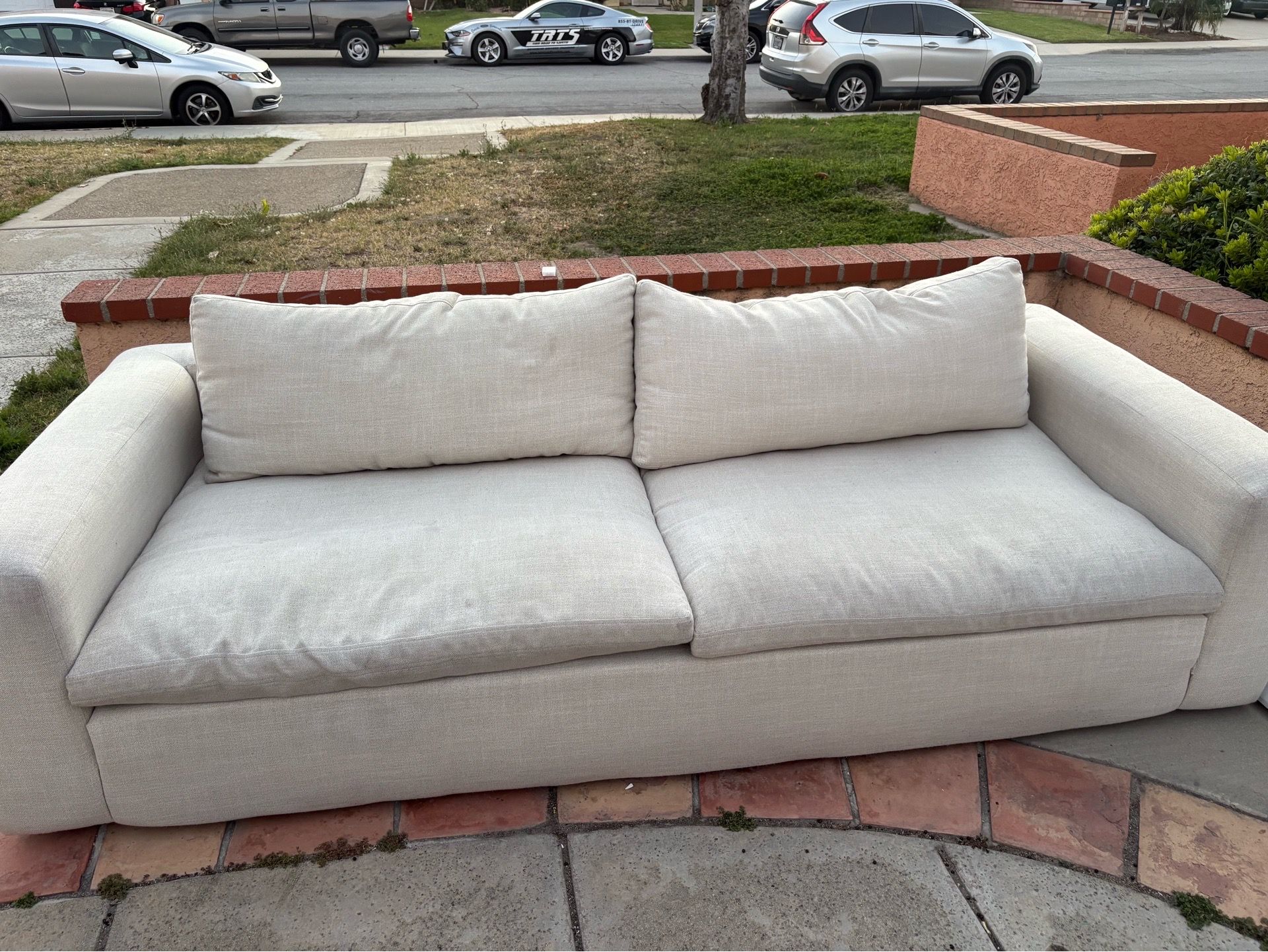 CREME 2-SEAT SOFA AND 1-SEAT SOFA W/ OTTOMAN
