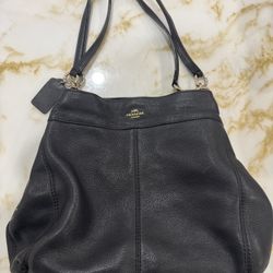 Coach F57545 Phoebe Shoulder Bag (Black)