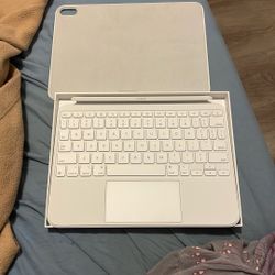 iPad Keyboard Folio