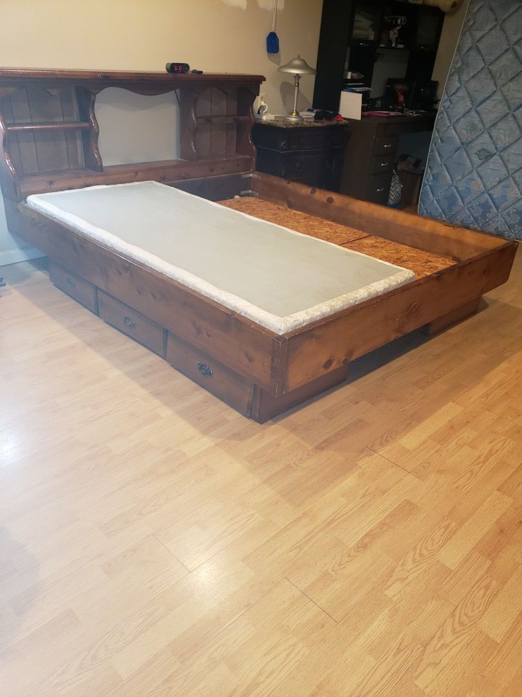 $150 King Bed w/ 6 drawer storage Mattress NOT included