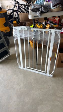 Pet gate