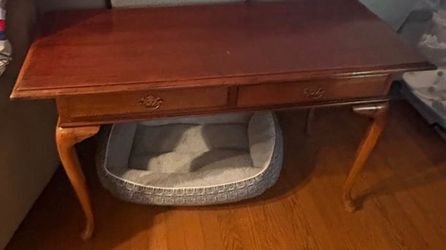 2 drawer desk