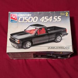 Chevrolet C1500 454 SS ERTL Made In USA Toy Model