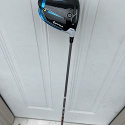 Taylormade Sim 2 Max 9.0 aldila ascent red 60 shaft Regular Flex Right handed driver