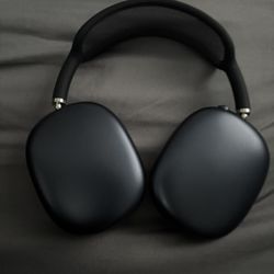 AirPod Maxes