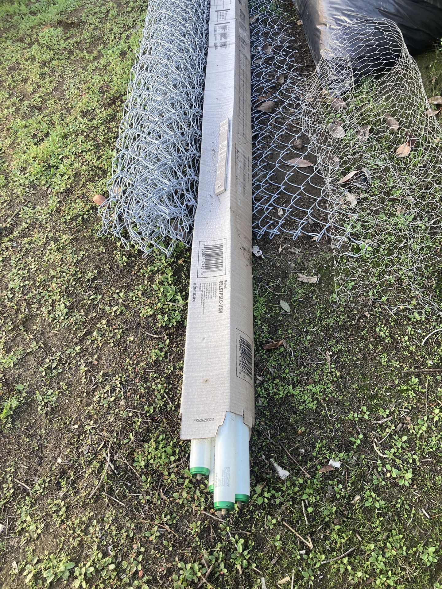 Free Bulbs 8ft Single Pin Florescent