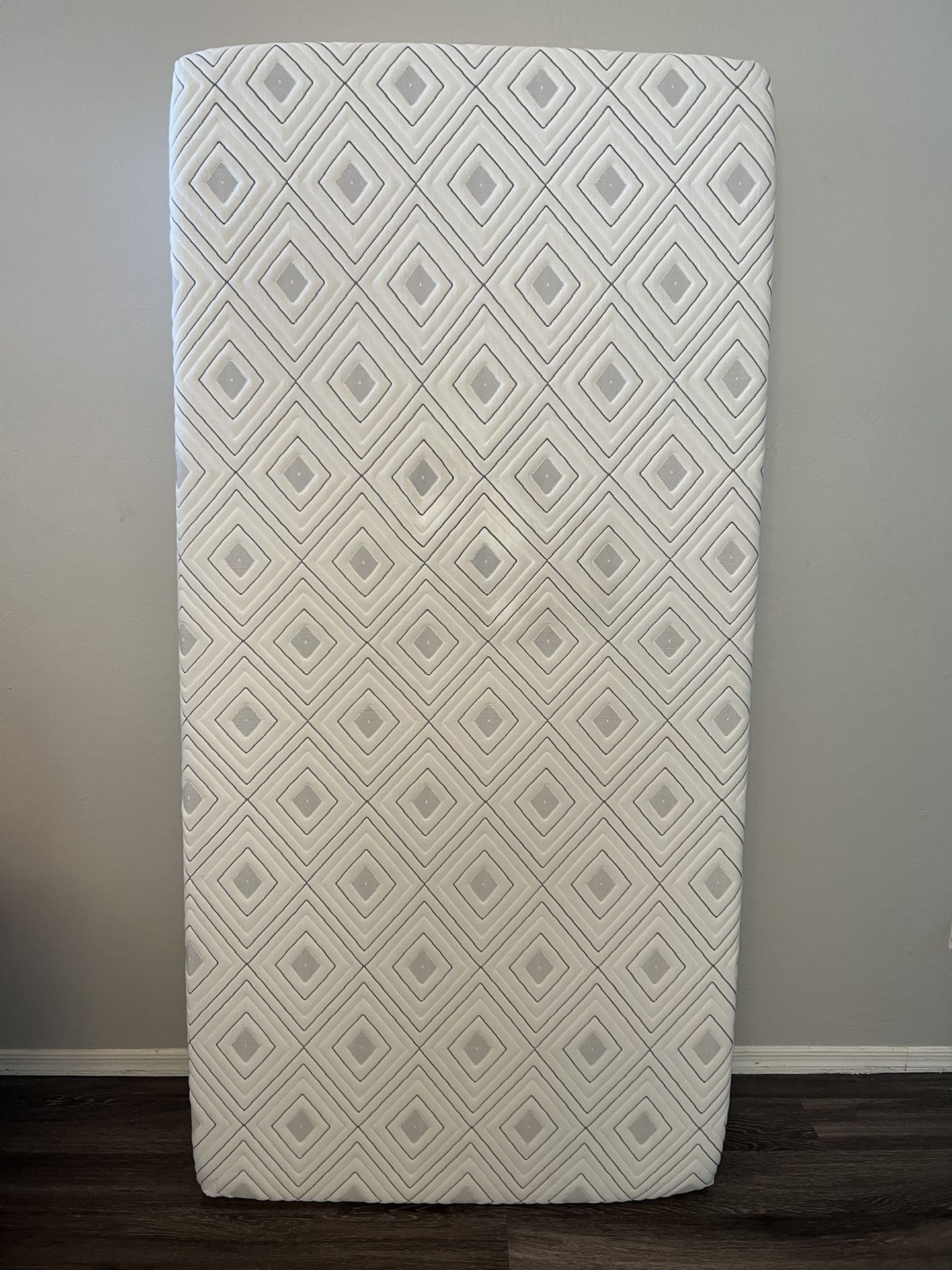 Sealy Cool Twin XL Memory Foam Mattress 8” Medium Firmness