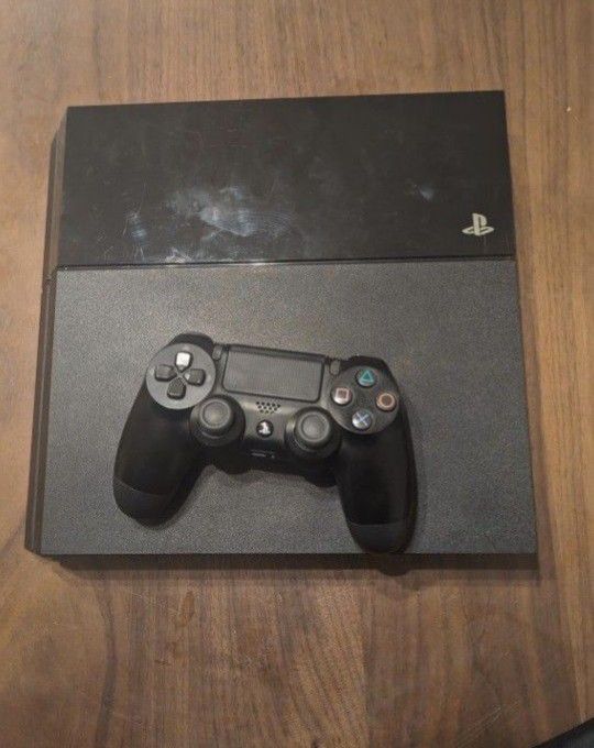 PS4 With Last Of Us Game And Controller 