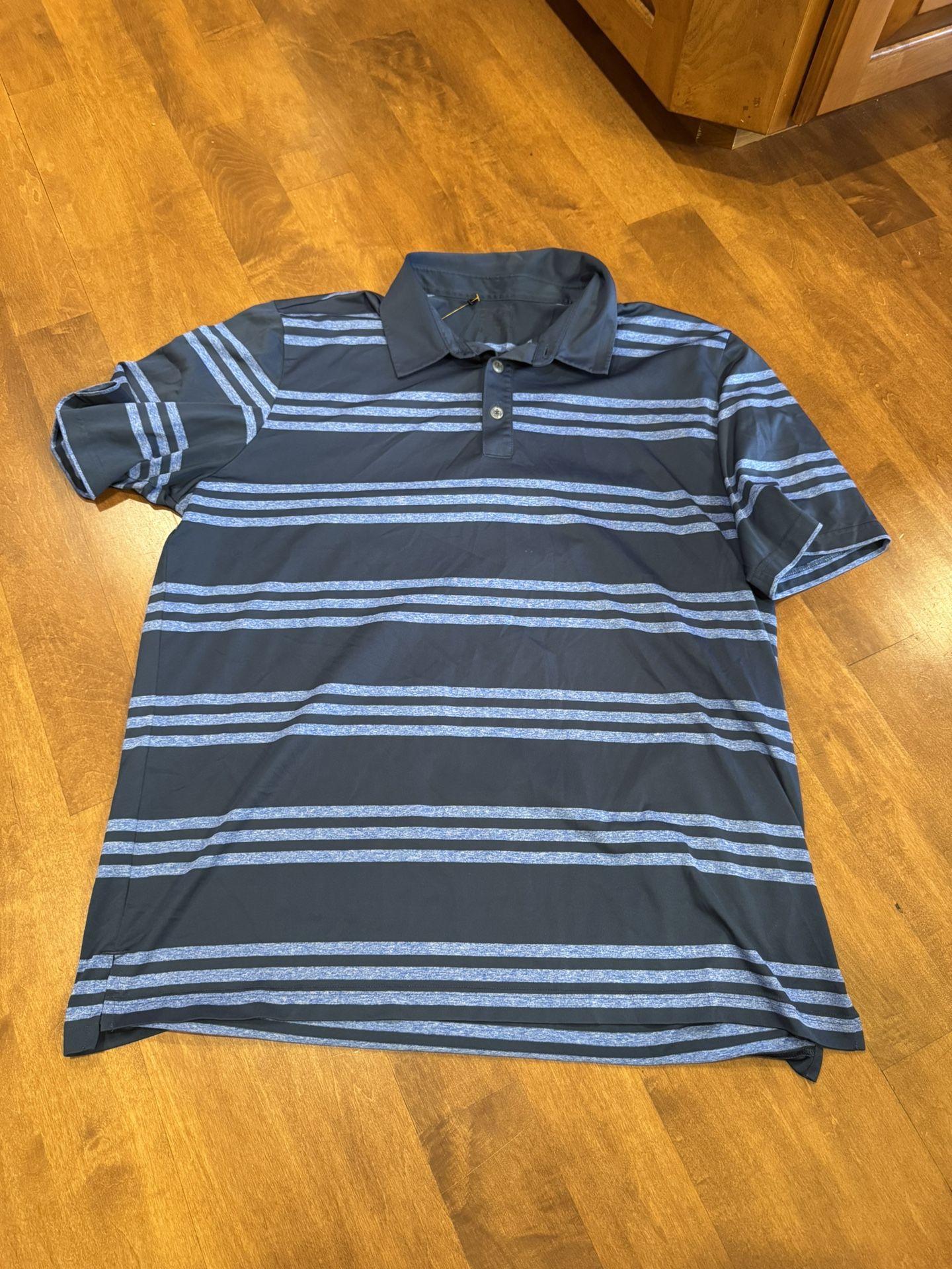 Men’s Adidas golf polo shirt size extra large shipping available