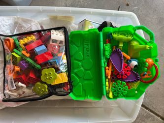 Lego duplo Blocks and k’nex building toys