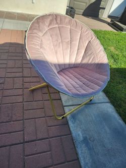Pink chair like new