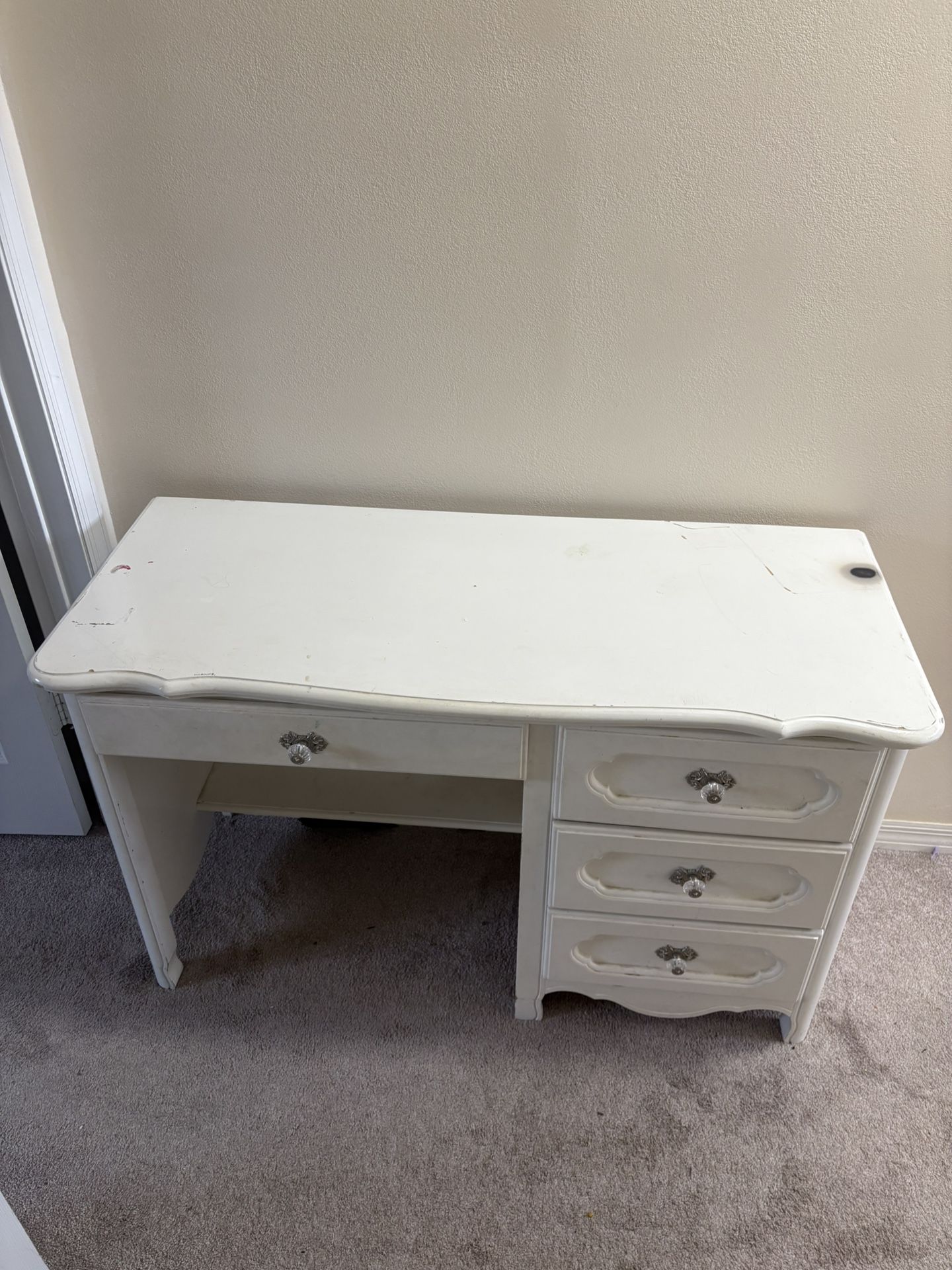 White Solid Wood Desk