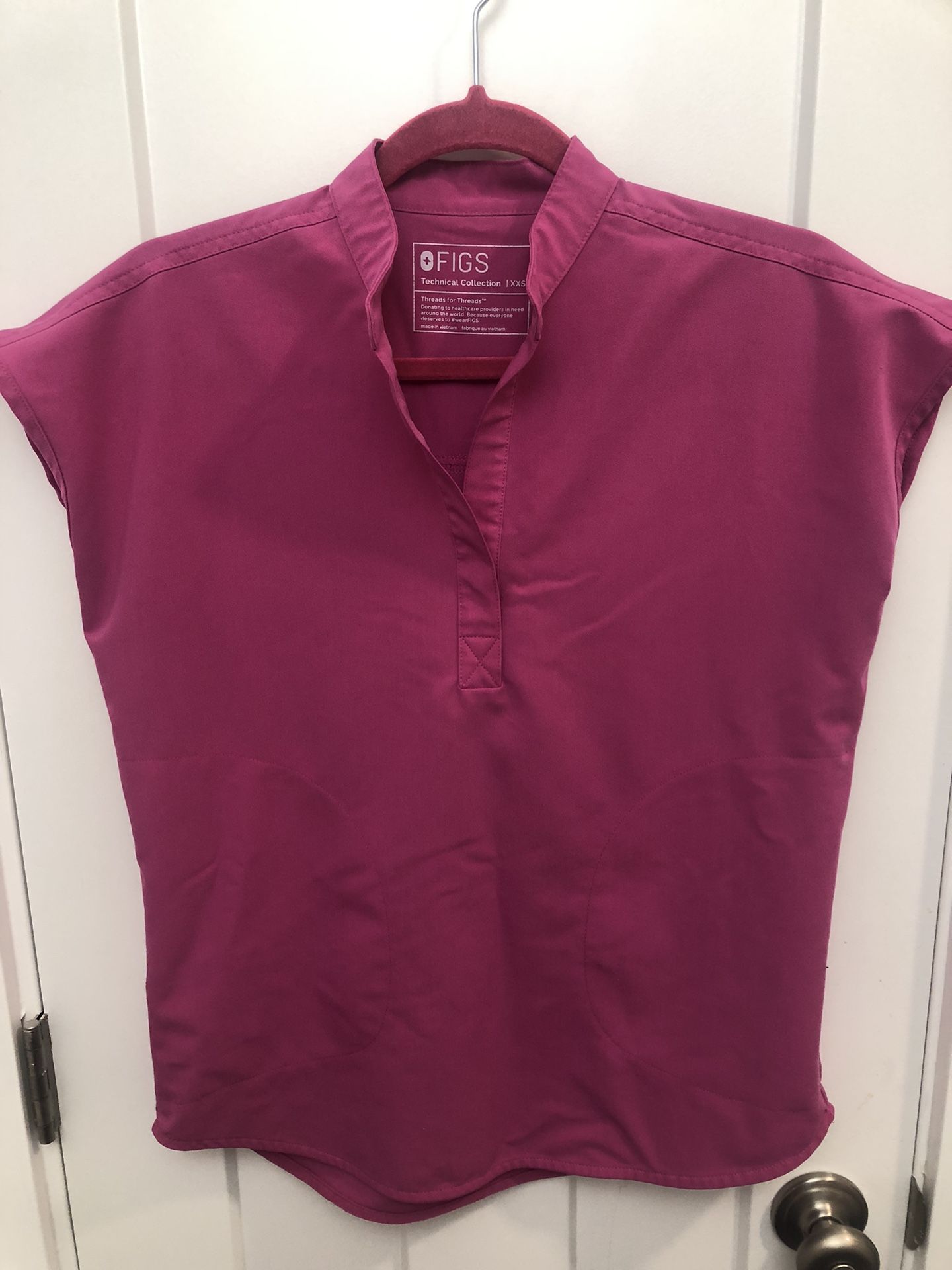 XS Figs Scrubs