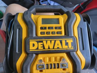 DeWalt Portable Jump Starter and Inflator